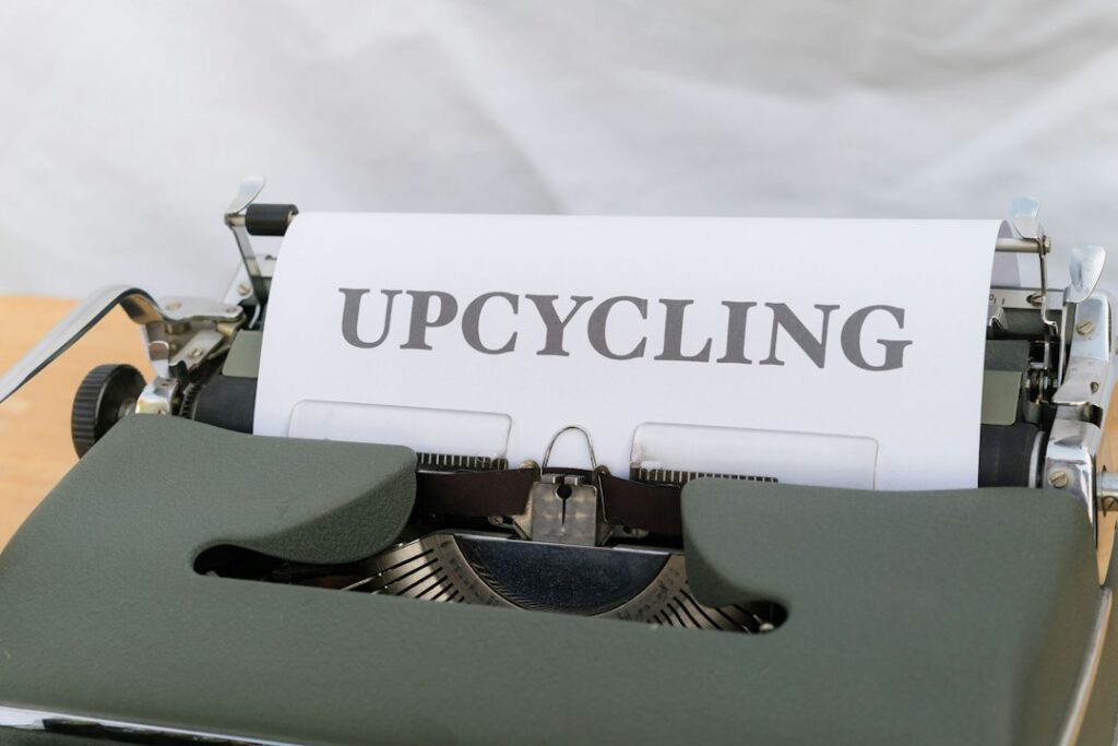 Upcycling für Unternehmen: Wie Betriebe Verpackungsmaterialien kreativ und gewinnbringend nutzen