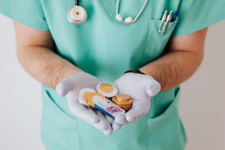 Physician Assistant Gehalt 2026: Aktuelle Zahlen, Einflussfaktoren & Tipps für gute Verhandlungen